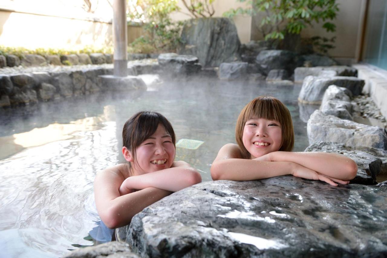 Hotel Iizaka Onsen Surikamitei Ohtori Fukushima  Zewnętrze zdjęcie